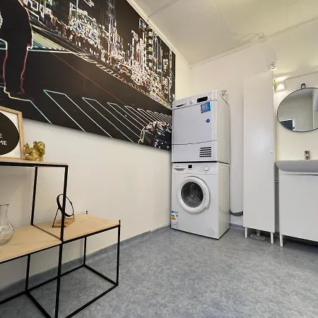 Apartment Middle Of The Town -billiard And Sauna At Bertis 15 *