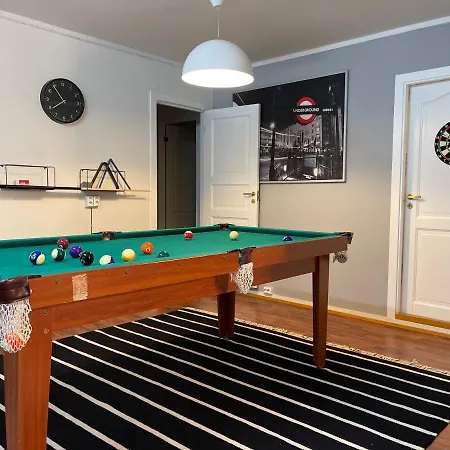 Middle Of The Town -billiard And Sauna At Bertis 15 דירה סטוונגר