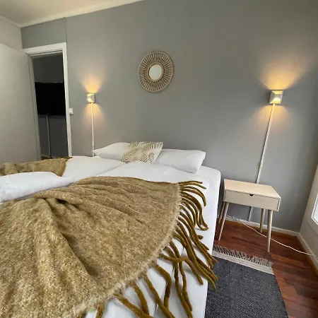 Middle Of The Town -billiard And Sauna At Bertis 15 Appartement