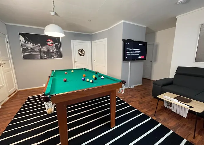 Lägenhet Middle Of The Town -billiard And Sauna At Bertis 15 *