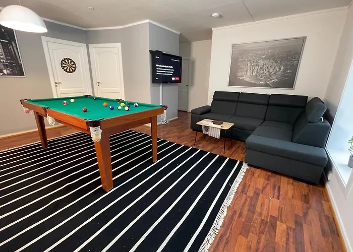 Middle Of The Town -billiard And Sauna At Bertis 15 Lägenhet